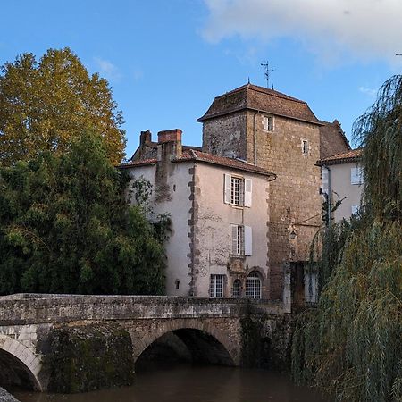 Manoir Des Arts Bed & Breakfast กงโฟลองส์ ภายนอก รูปภาพ