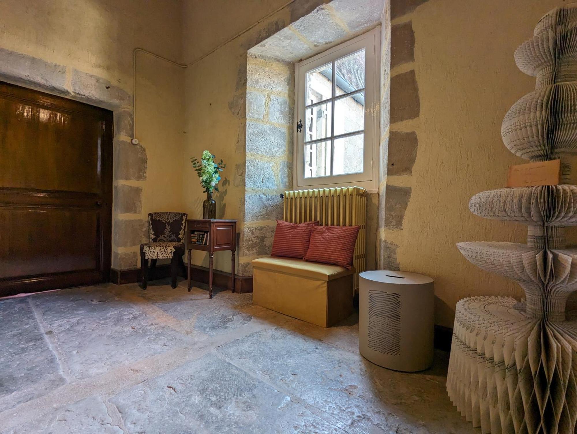 Manoir Des Arts Bed & Breakfast กงโฟลองส์ ภายนอก รูปภาพ